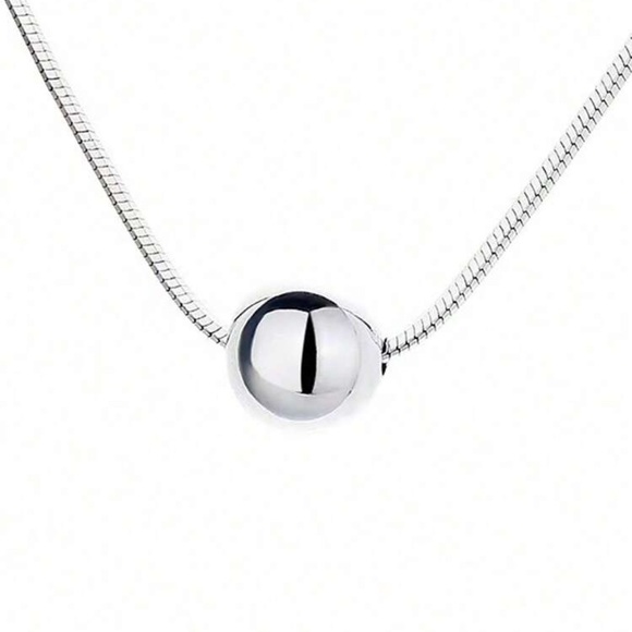 New round pendant necklace - Picture 4 of 6